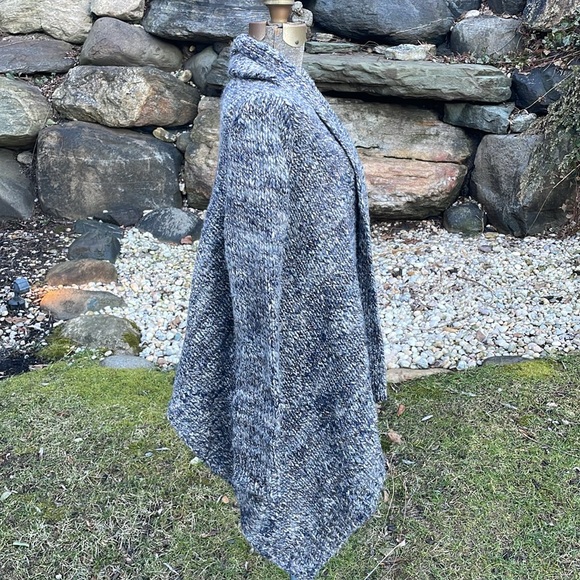 TALBOTS WOOL / ALPACA BLEND HIGH LOW CARDIGAN SWEATER 🖤🤍 - M - Picture 5 of 7